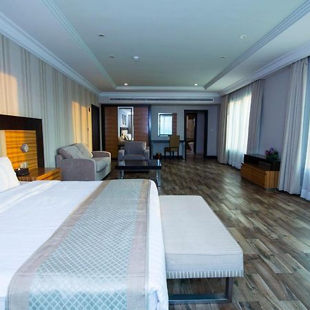 Rawda Suites Hotel Jeddah Room photo